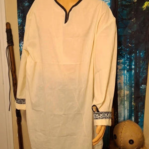 Von Kunden genaehtes Viking Tunic – Review von Lexa