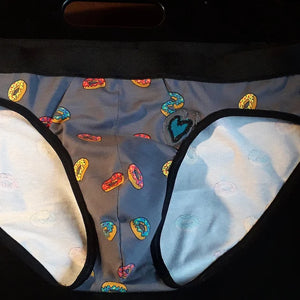 Von Kunden genaehtes Briefs / Undies for men – Review von Judy