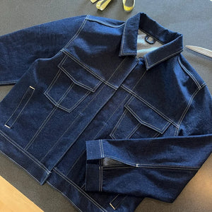 Von Kunden genaehtes Trucker Jacket – Review von Štěpán